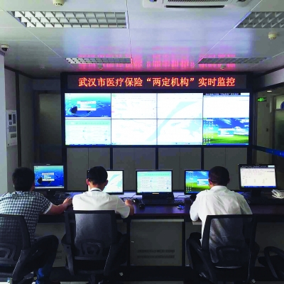 改则最新药店3000元能套现多少方法分析(最方便真实的改则急用钱如何提取医保卡里的钱方法)